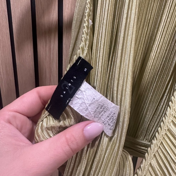 Lime Pleated Halter Top & Wide-Leg Pants Set - 2SAINTS | Size M - Picture 2 of 10